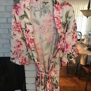 Show Me Your Mumu Robe